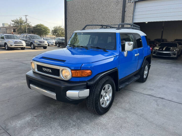 toyota fj cruiser 2007 JTEZU11F570007018 image toyota fj cruiser 2007 JTEZU11F570007018 image